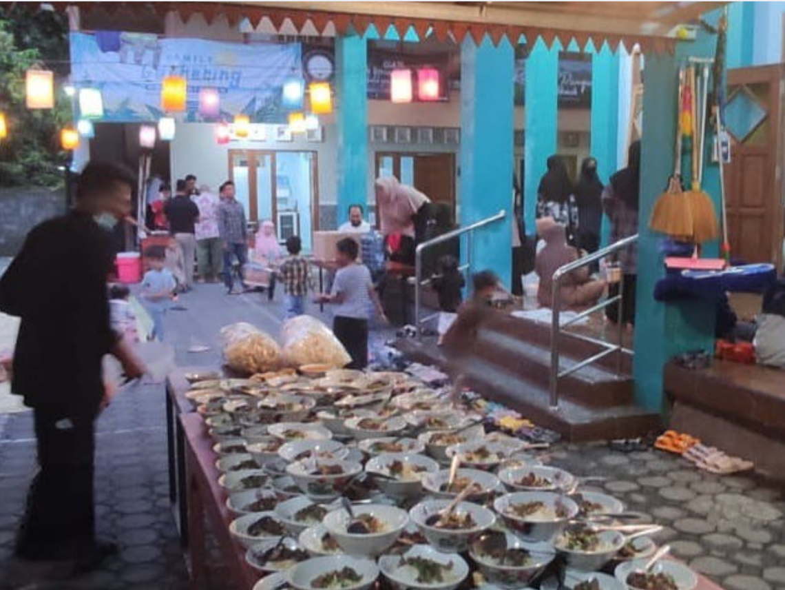 Pesenan soto daging 150 Porsi 